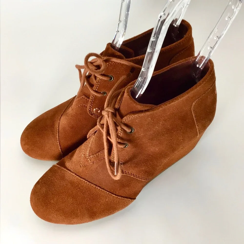 Toms Kala Rust Brown Lace Up‎ Suede Wedge Heels Ankle Boot Booties Women's 7.5